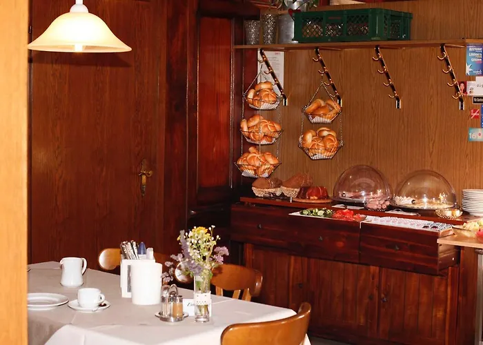 Oda ve Kahvaltı Linde 3*